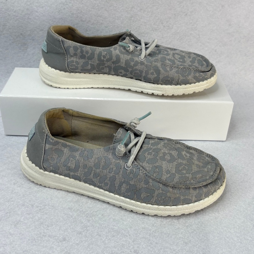 Hey Dude Wendy Youth Sz3 Ladies 4 Cat Eye Grey Leopard‎ Print Slip On Shoes